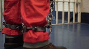 Mesures de détention — arrestation et contrainte procédurale